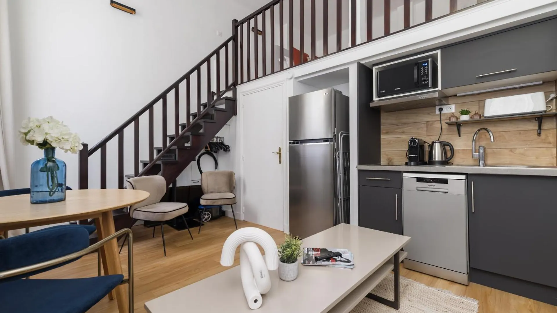 Luxury Apartments - Avenue Montaigne Paris