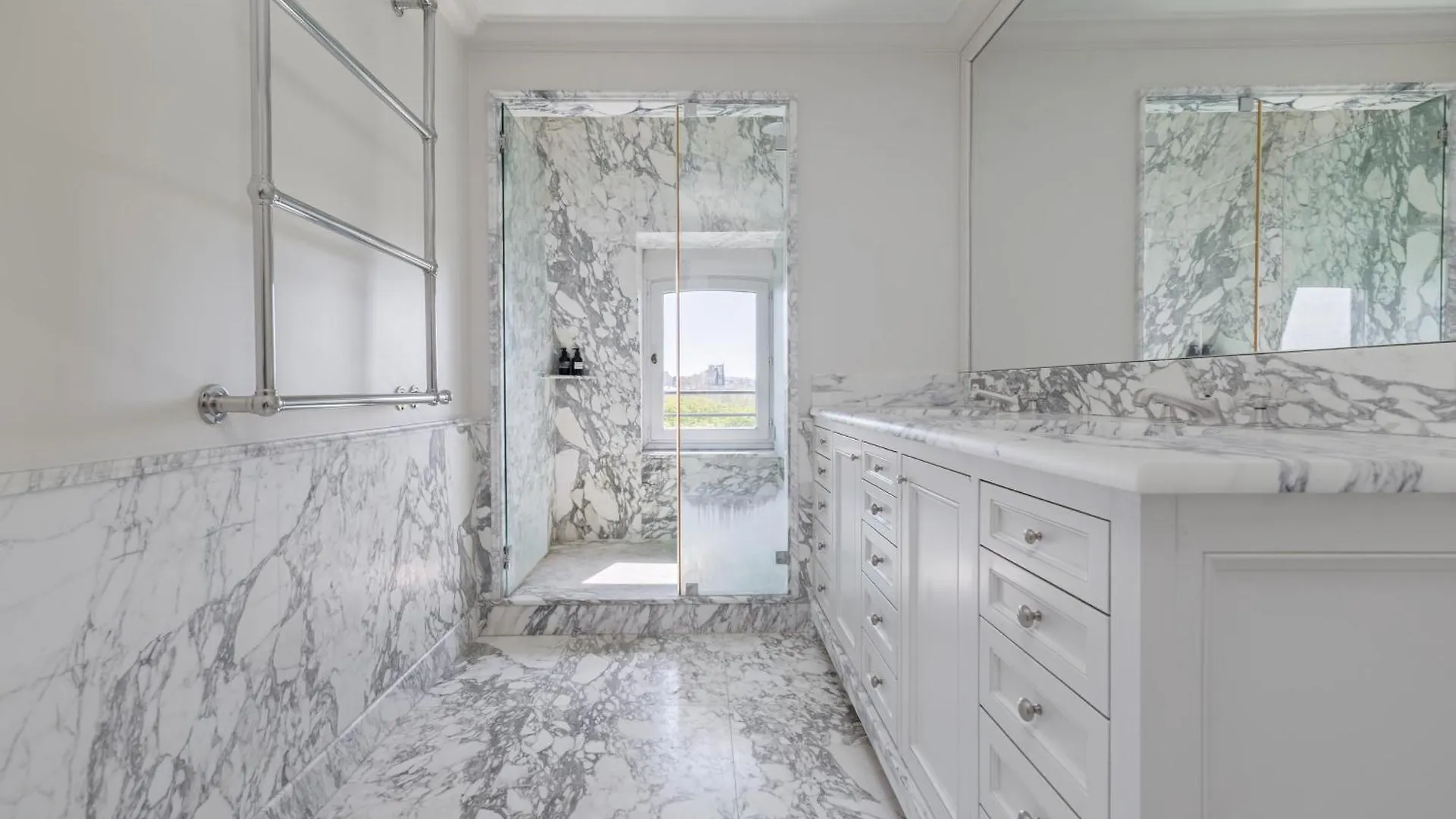 Luxury Apartments - Avenue Montaigne Paris 0*,