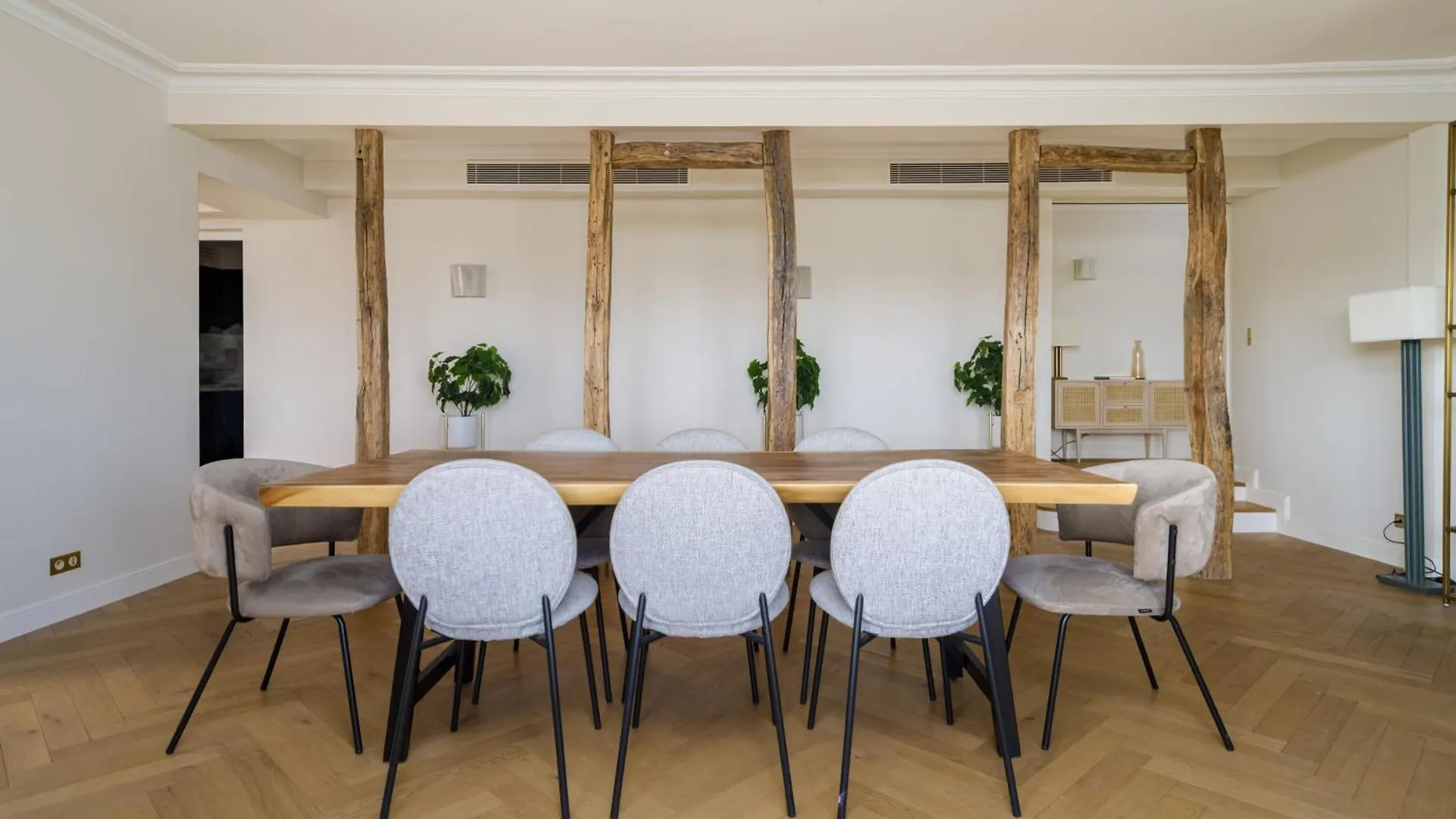 Luxury Apartments - Avenue Montaigne Párizs 0*,  Franciaország