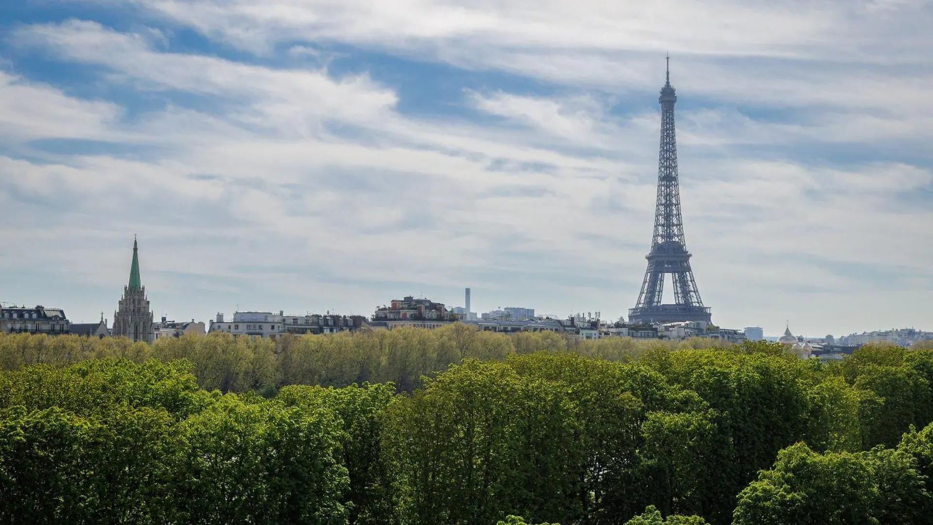 Luxury Apartments - Avenue Montaigne Париж