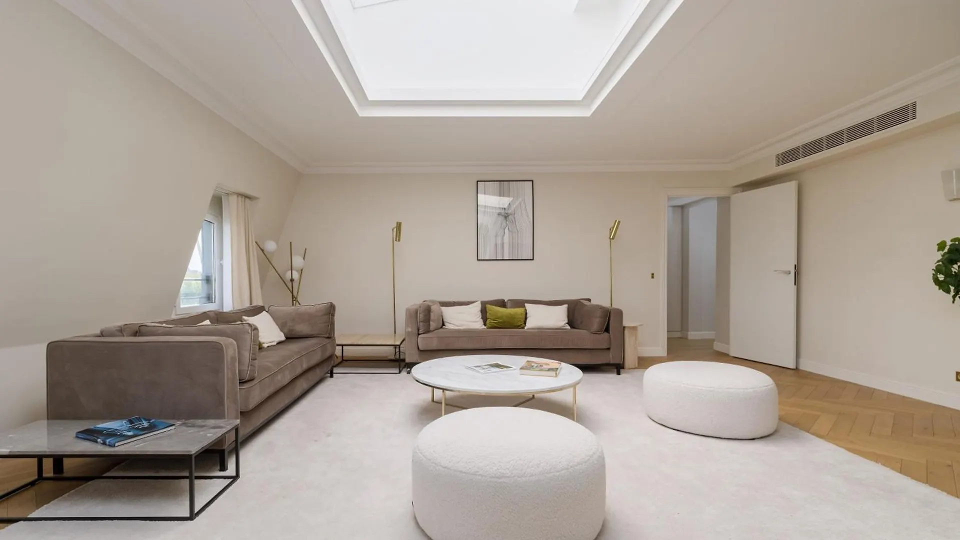 Luxury Apartments - Avenue Montaigne Párizs