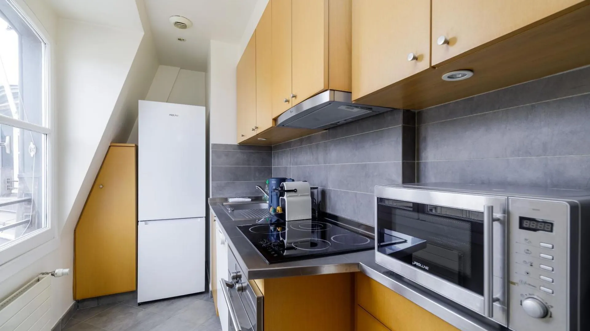 Luxury Apartments - Avenue Montaigne Párizs 0*,  Franciaország